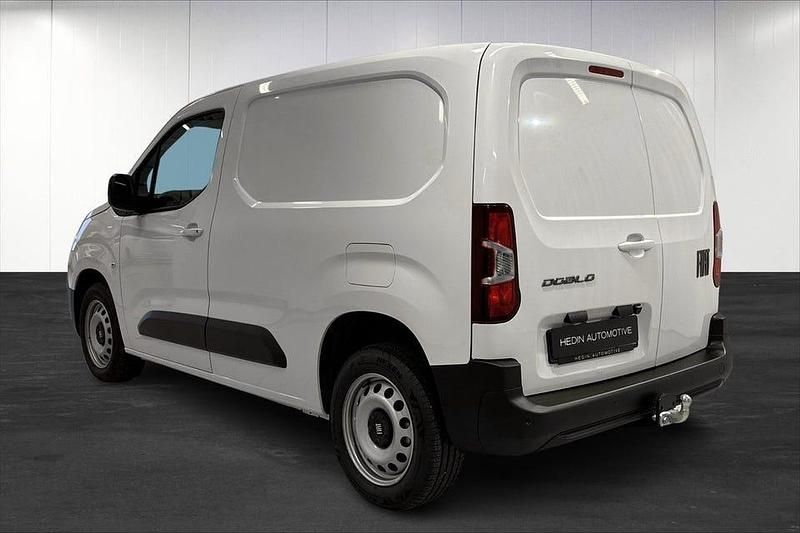 Begagnad Fiat Doblò 2024 Vit Minibuss
