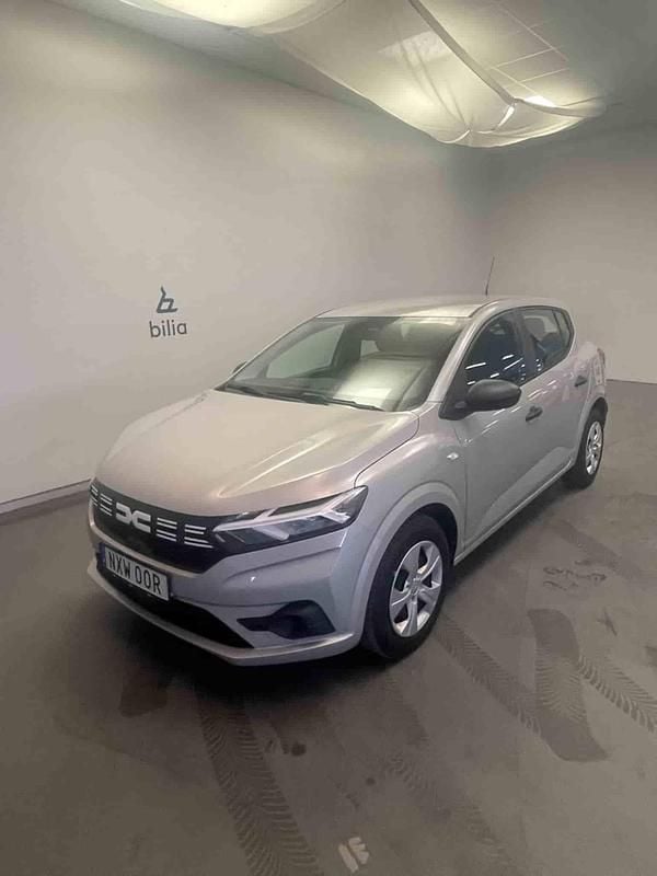 Begagnad Dacia Sandero 2023 Grå Halvkombi