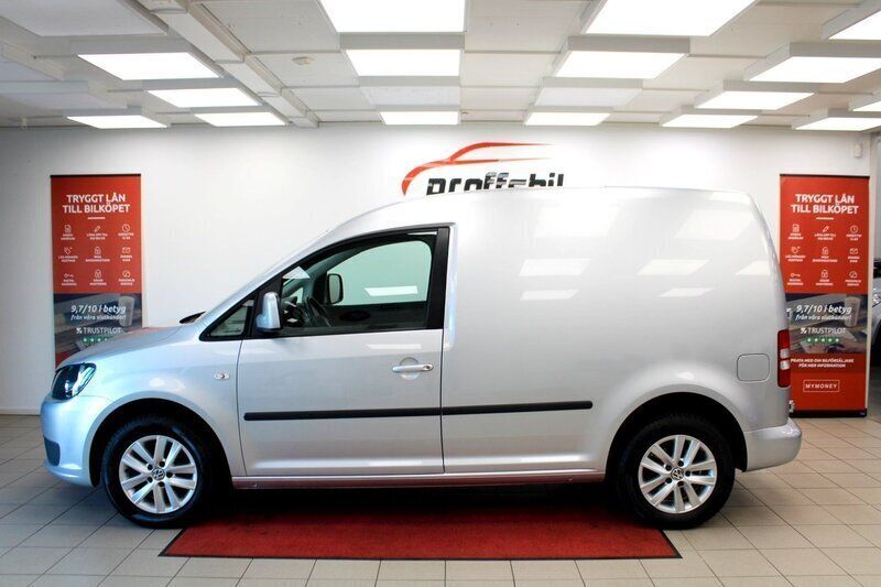 Silver Begagnad 2014 VW Caddy Minibuss | 69 500 kr (Lite dyr) - Bild 1/4
