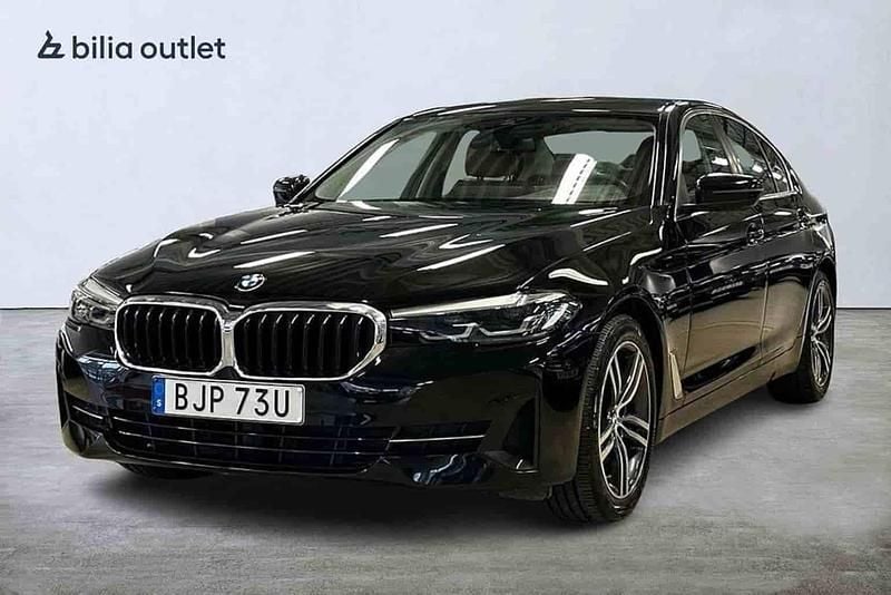 Svart Begagnad 2022 BMW 520 Sedan | 409 900 kr (Bra pris) - Bild 1/1