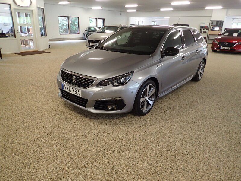 Grå Begagnad 2020 Peugeot 308 GT-line Kombi | 196 000 kr (Dyr) - Bild 1/4