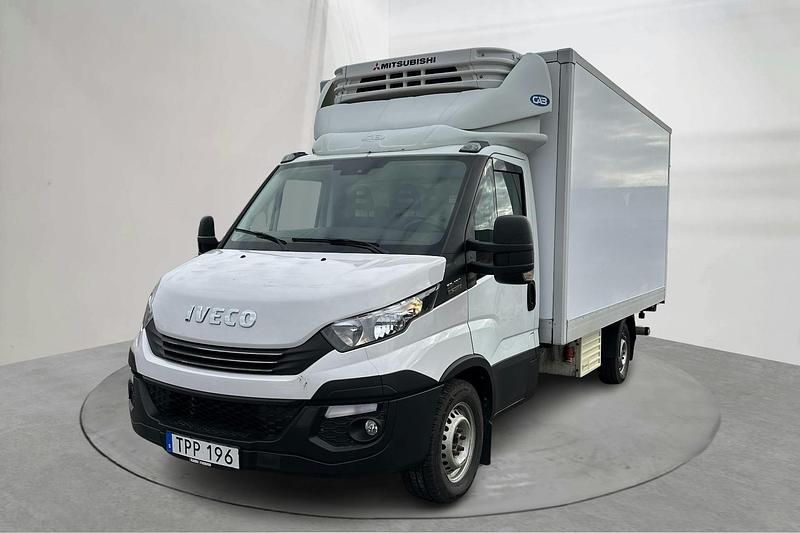 Vit Begagnad 2017 Iveco Daily | 165 000 kr (Superpris) - Bild 1/4