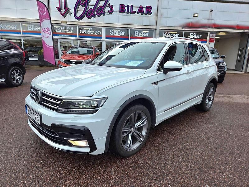 Vit Begagnad 2016 VW Tiguan R-line SUV | 224 500 kr (Dyr) - Bild 1/4