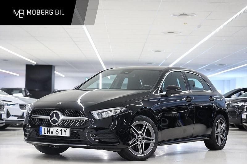 Svart Begagnad 2021 Mercedes A250 AMG Halvkombi | 279 900 kr (Bra pris) - Bild 1/3