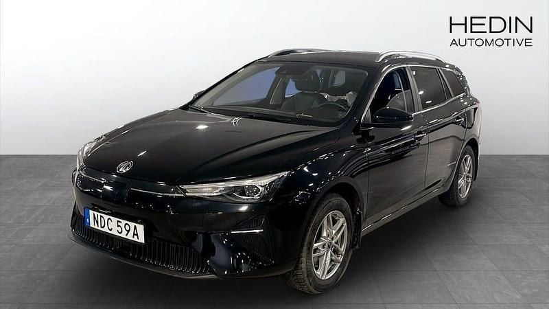 Begagnad MG MG5 EV Luxury 130 kW (177 HK) 2022 Svart Kombi