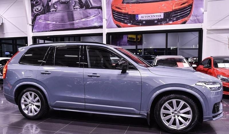 Begagnad Volvo XC90 R-Design 392 HK (288 kW) 2020 Grå SUV