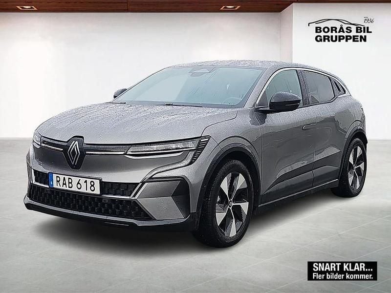 Grå Begagnad 2023 Renault Mégane IV Techno | 259 000 kr (Marknadspris) - Bild 1/1