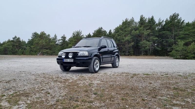 Begagnad 2003 Suzuki Grand Vitara SUV | 18 700 kr - Bild 1/4