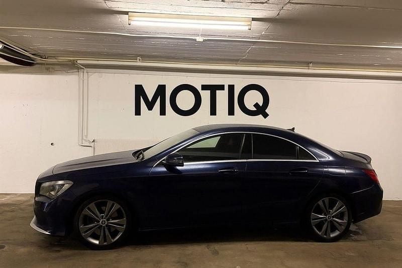 Blå Begagnad 2018 Mercedes 250 Sportkupé | 219 900 kr - Bild 1/4