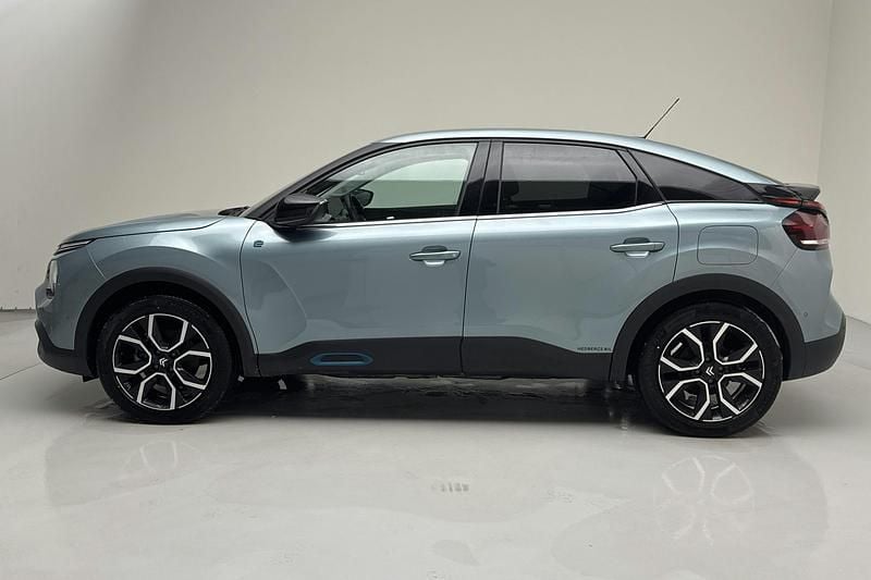 Begagnad Citroën e-C4 Shine 100 kW (136 HK) 2022 Blå