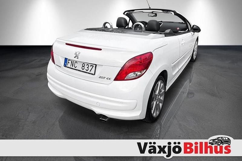 Begagnad Peugeot 207 CC 120 HK (88 kW) 2010 Vit Cab