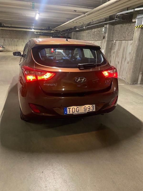 Begagnad Hyundai i30 135 HK (99 kW) 2013 Halvkombi