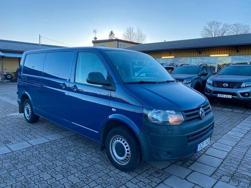 Begagnad VW T5 141 HK (103 kW) 2015 Mörkblå (blå) Van