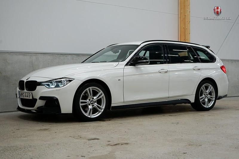 Begagnad BMW 320 M Sport 184 HK (135 kW) 2018 Vit Kombi