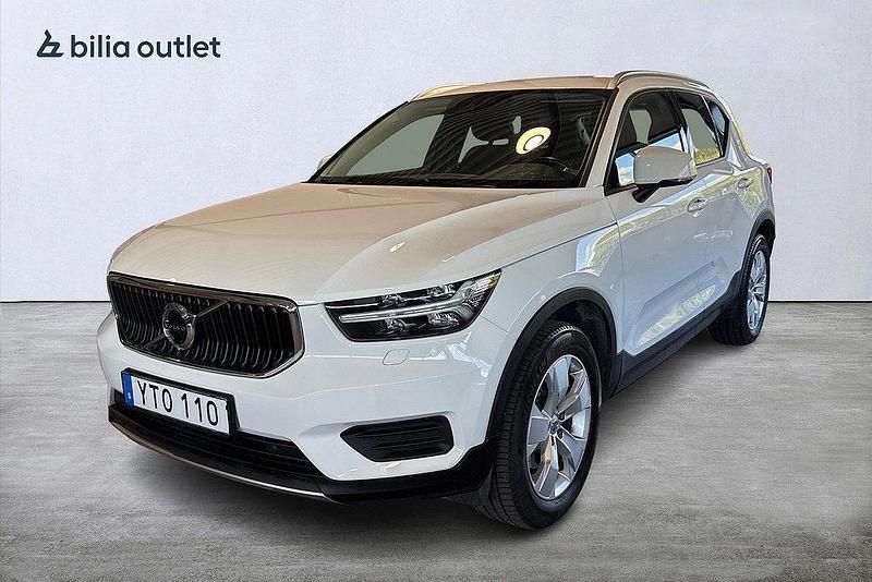 Vit Begagnad 2018 Volvo XC40 Momentum SUV | 279 900 kr (Marknadspris) - Bild 1/4