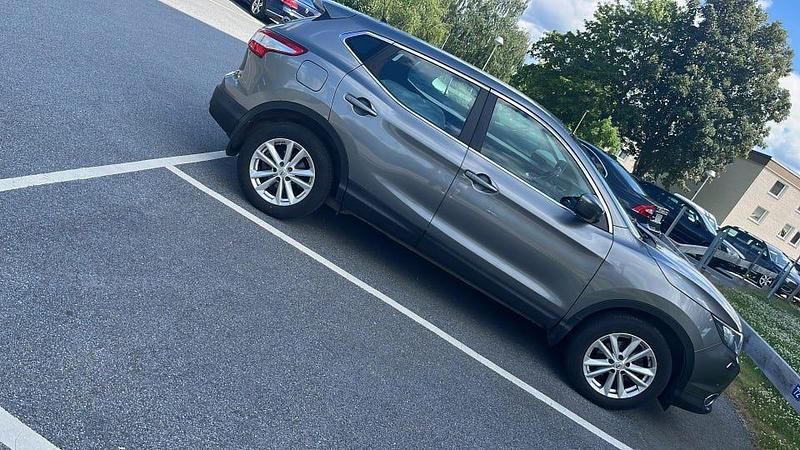 Begagnad 2016 Nissan Qashqai SUV | 145 000 kr (Marknadspris) - Bild 1/4