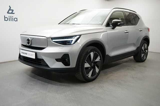 Silver Begagnad 2023 Volvo XC40 Plus SUV | 409 900 kr - Bild 1/3