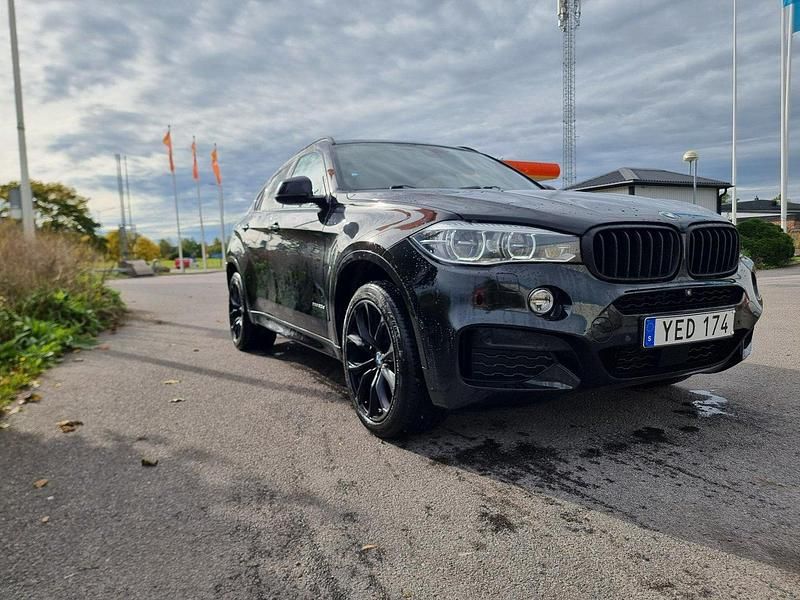 Svart Begagnad 2016 BMW X6 M Sport SUV | 325 000 kr (Marknadspris) - Bild 1/4
