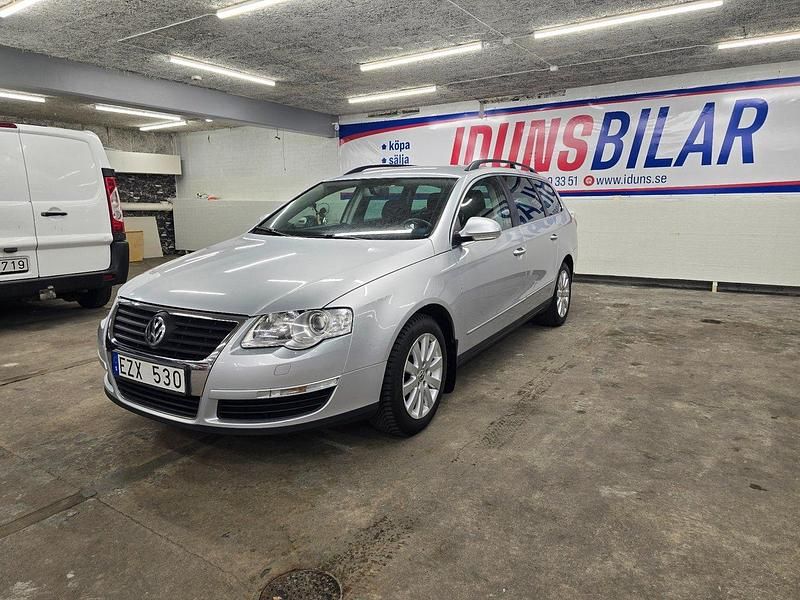 Silver Begagnad 2007 VW Passat Comfortline Kombi | 29 900 kr (Marknadspris) - Bild 1/4
