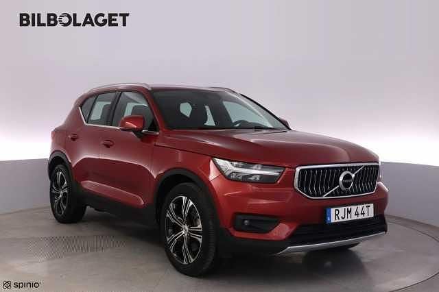 Röd Begagnad 2020 Volvo XC40 Inscription SUV | 345 800 kr (Marknadspris) - Bild 1/4