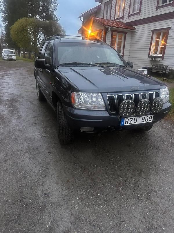 Begagnad 2001 Jeep Grand Cherokee SUV | 35 000 kr - Bild 1/4