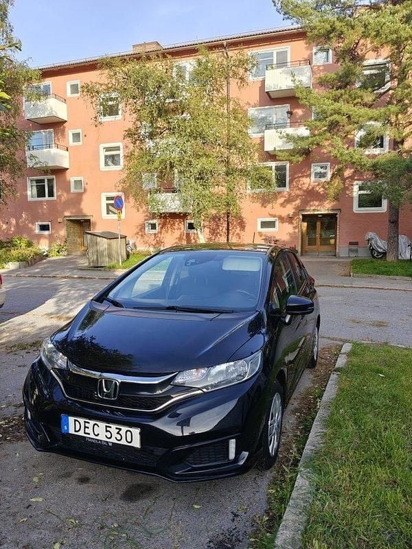 Svart Begagnad 2018 Honda Jazz Halvkombi | 126 000 kr (Lite dyr) - Bild 1/4