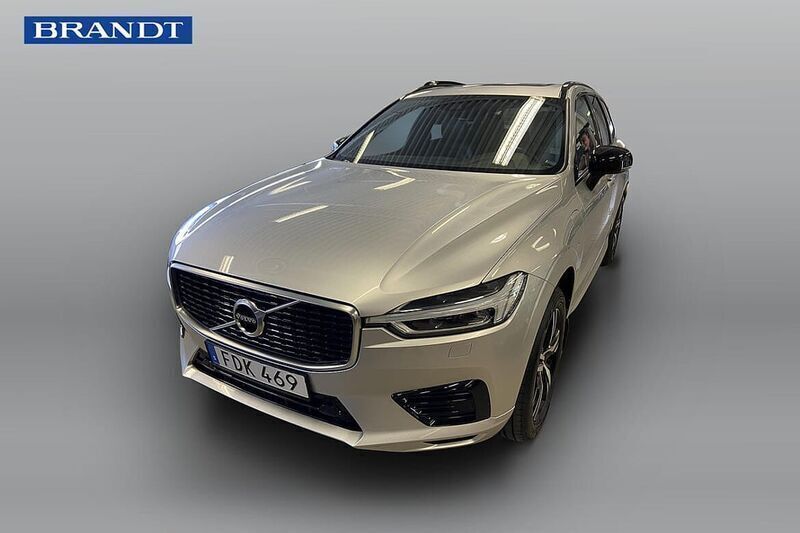 Silver Begagnad 2020 Volvo XC60 R-Design SUV | 419 900 kr (Bra pris) - Bild 1/4