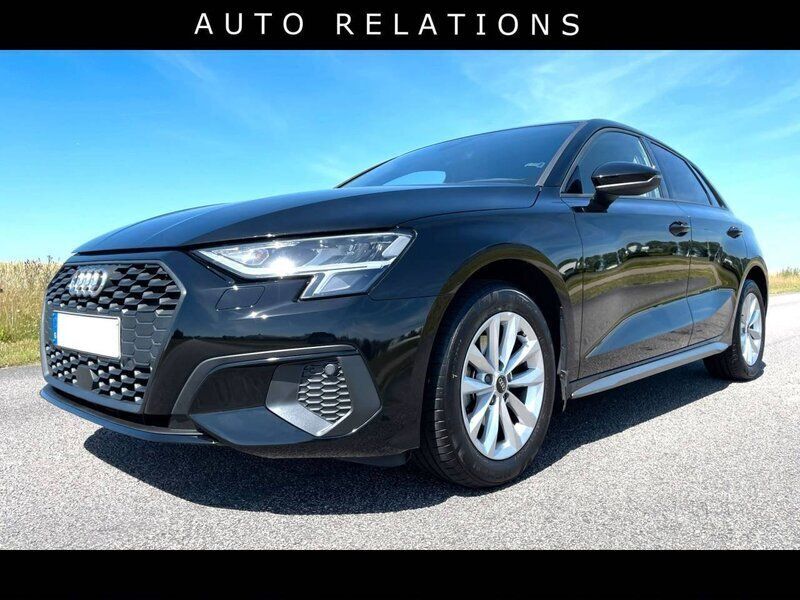 Begagnad 2023 Audi A3 Proline Halvkombi | 299 900 kr (Dyr) - Bild 1/4