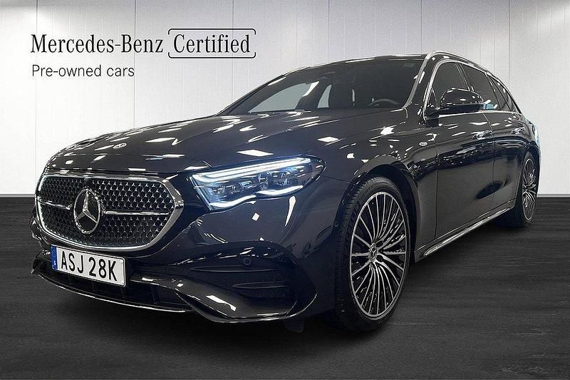 Grå Begagnad 2025 Mercedes E300 Kombi | 629 000 kr (Dyr) - Bild 1/4