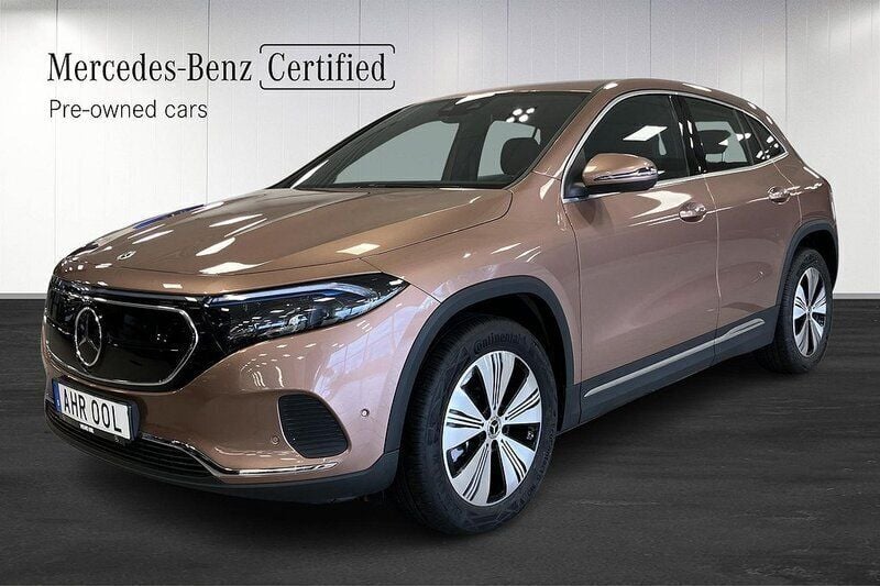Ljusbrun Begagnad 2023 Mercedes EQA250+ Progressive SUV | 469 000 kr (Marknadspris) - Bild 1/4