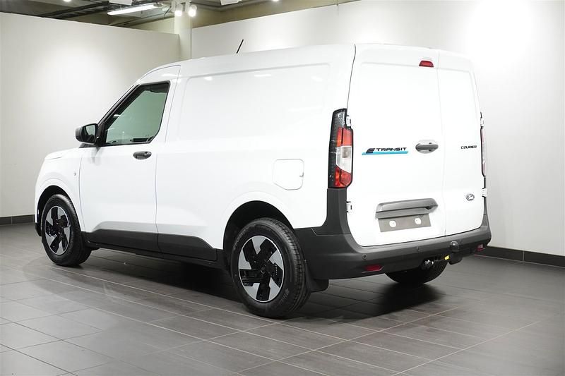 Ny Ford E-Transit 2026 Vit Van