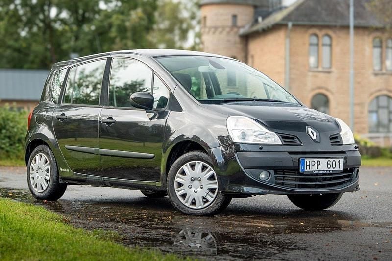 Svart Begagnad 2010 Renault Modus Minibuss | 33 000 kr - Bild 1/4