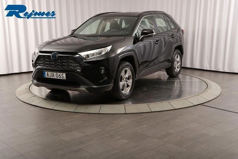 Svart Begagnad 2022 Toyota RAV4 Active SUV | 334 800 kr - Bild 1/4