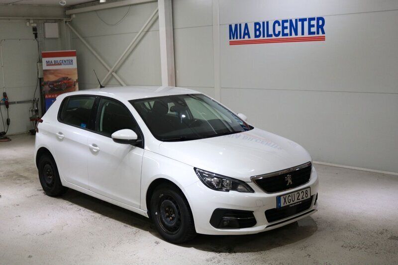 Vit Begagnad 2018 Peugeot 308 Active Halvkombi | 129 000 kr (Marknadspris) - Bild 1/4