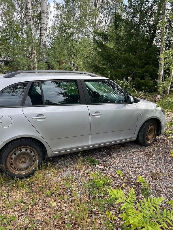 Begagnad 2014 Skoda Fabia Kombi | 20 000 kr - Bild 1/4