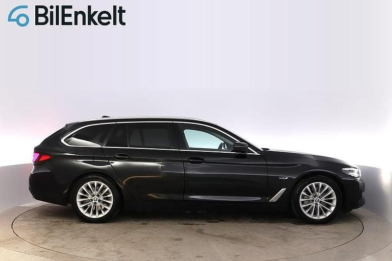 Begagnad BMW 530e 184 HK (135 kW) 2022 Svart Kombi