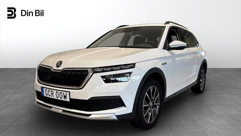 Vit Begagnad 2022 Skoda Kamiq ScoutLine SUV | 259 900 kr (Marknadspris) - Bild 1/4