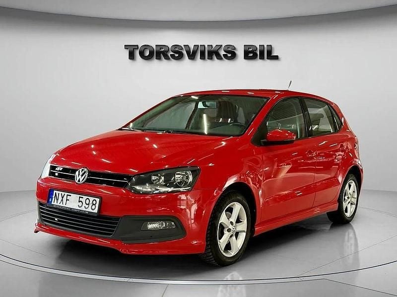 Röd Begagnad 2013 VW Polo R-line Halvkombi | 64 898 kr (Bra pris) - Bild 1/4