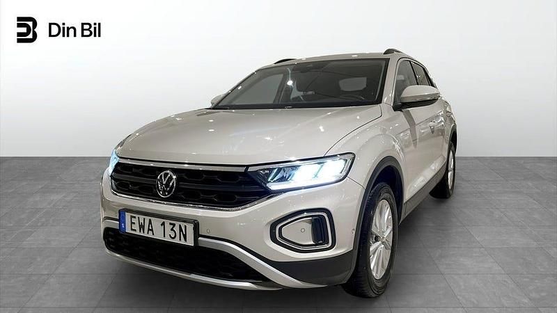 Grå Begagnad 2023 VW T-Roc SUV | 259 900 kr (Bra pris) - Bild 1/4