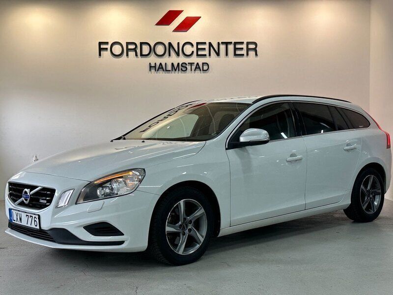 Vit Begagnad 2011 Volvo V60 R-Design Kombi | 105 900 kr (Lite dyr) - Bild 1/4
