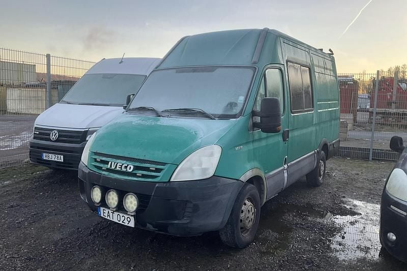 Grön Begagnad 2008 Iveco Daily | 60 000 kr - Bild 1/3