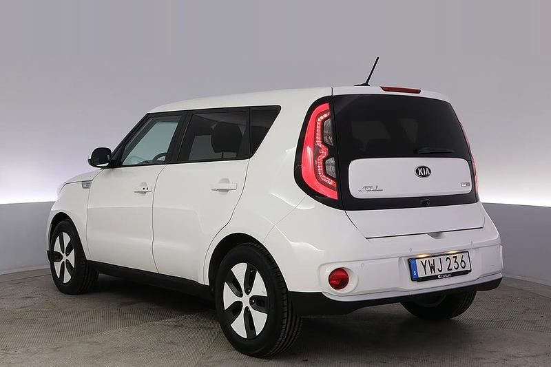 Begagnad Kia Soul EV 80 kW (110 HK) 2018 Vit SUV