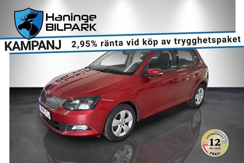 Röd Begagnad 2015 Skoda Fabia Halvkombi | 79 900 kr - Bild 1/2