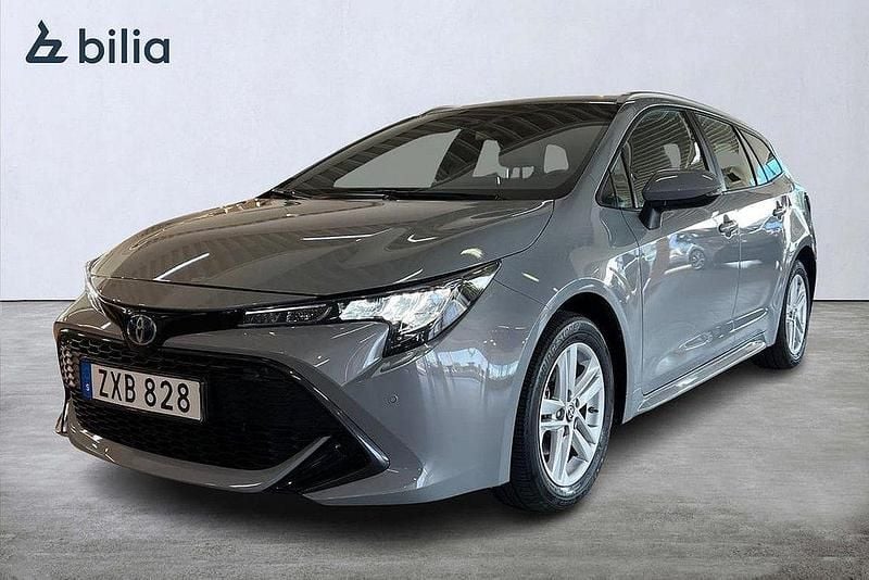 Grå Begagnad 2022 Toyota Corolla Active Kombi | 269 900 kr (Lite dyr) - Bild 1/4