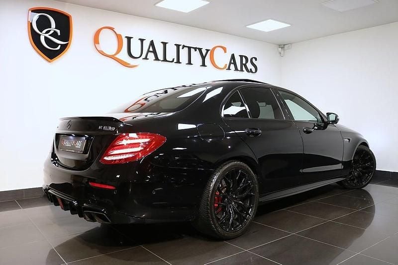 Begagnad Mercedes E63S AMG AMG 612 HK (450 kW) 2018 Svart Sedan