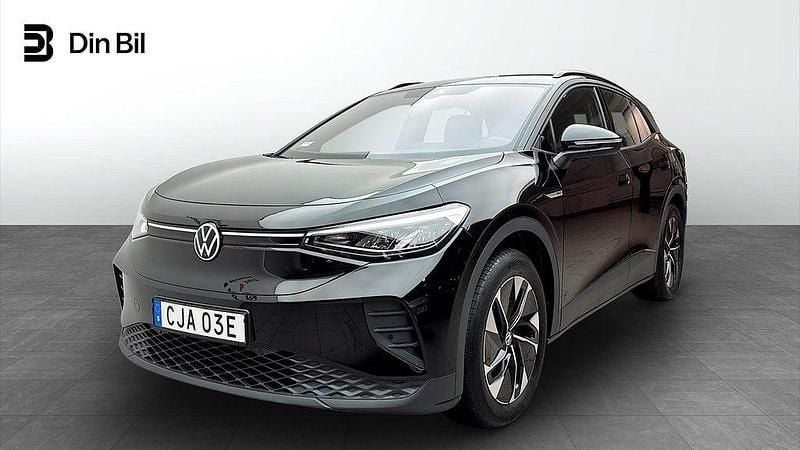 Svart (myth black metallic) Begagnad 2022 VW ID.4 Comfortline SUV | 374 900 kr (Superpris) - Bild 1/4