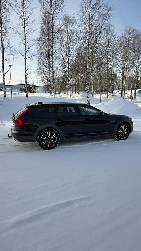 Begagnad Volvo V90 CC 190 HK (139 kW) 2019 Kombi