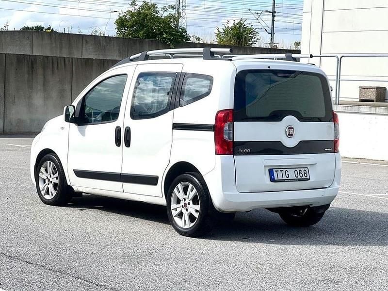 Begagnad Fiat Qubo Dynamic 75 HK (55 kW) 2011 Vit Minibuss
