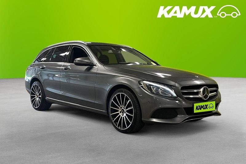 Grå Begagnad 2018 Mercedes C220 Avantgarde Kombi | 199 900 kr (Marknadspris) - Bild 1/3