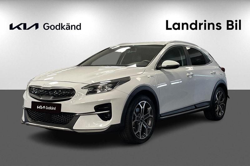 Vit (casa white) Begagnad 2022 Kia XCeed Advance SUV | 259 000 kr (Marknadspris) - Bild 1/4